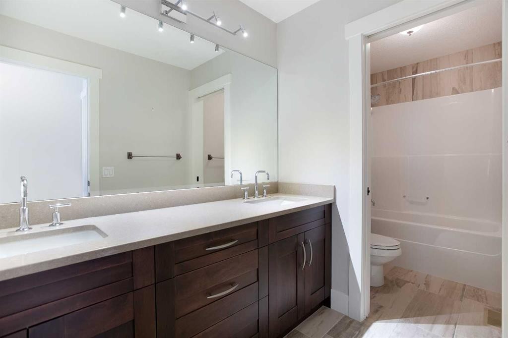 49 Cimarron Springs Circle, Okotoks, AB - Indoor Photo Showing Bathroom