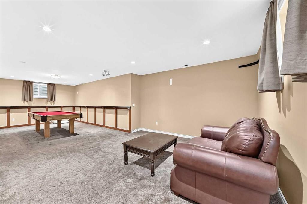 212 Aspenmere Close, Chestermere, AB - Indoor Photo Showing Other Room