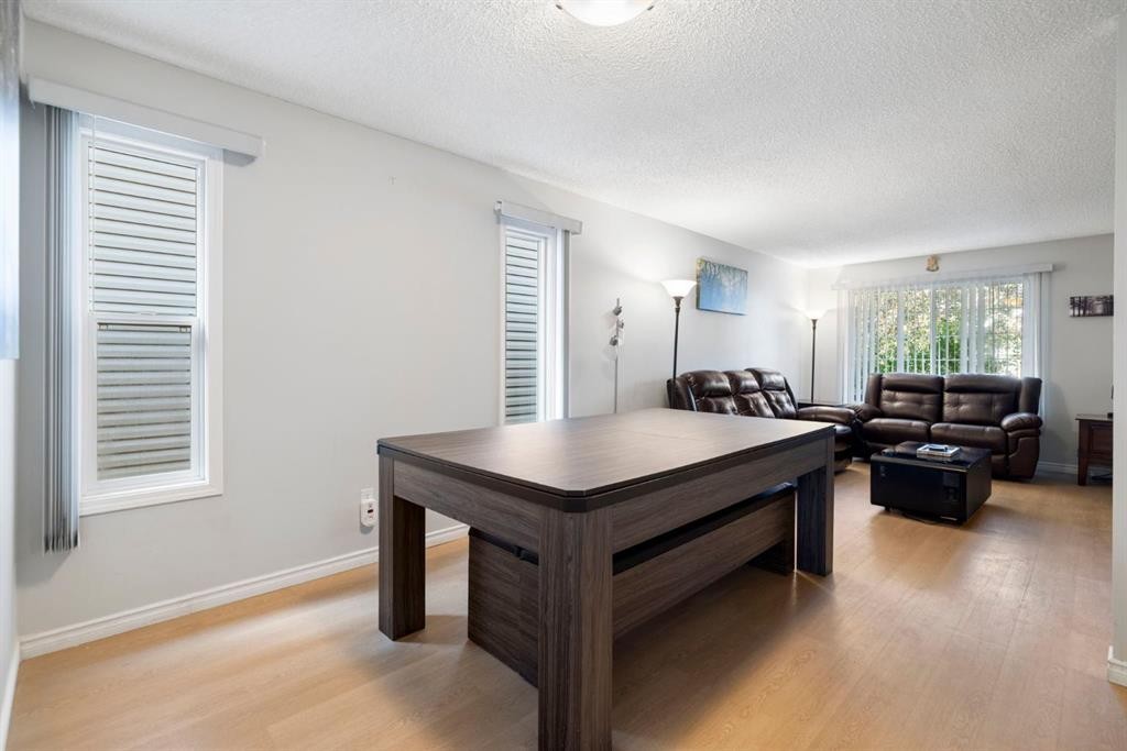 76 Douglas Ridge Close Se, Calgary, AB - Indoor