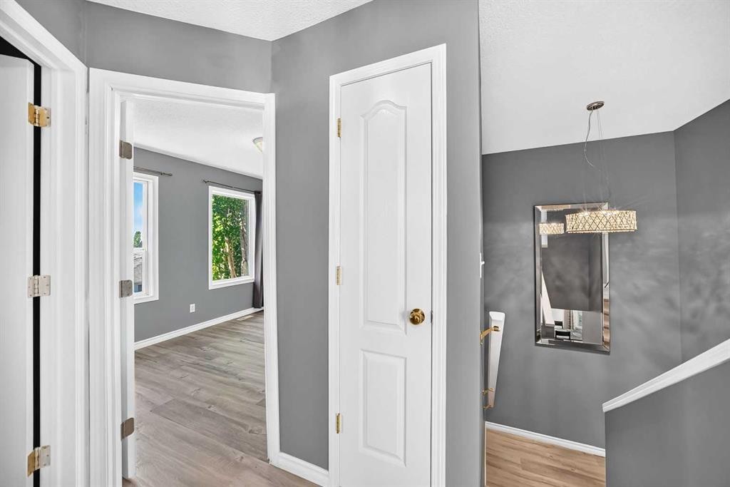 65 Tuscarora Place Nw, Calgary, AB - Indoor Photo Showing Other Room