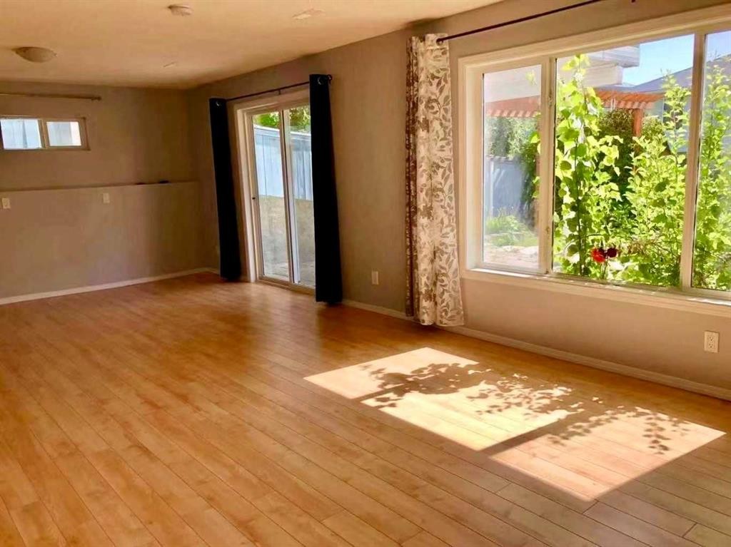 65 Tuscarora Place Nw, Calgary, AB - Indoor Photo Showing Other Room