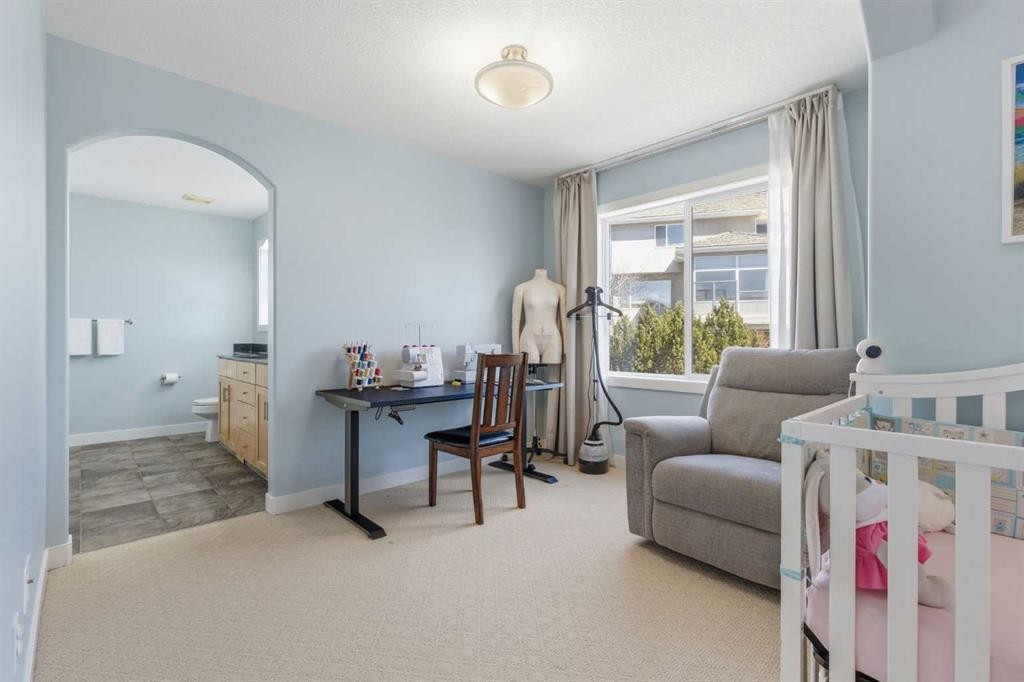18 Royal Crest Way Nw, Calgary, AB - Indoor