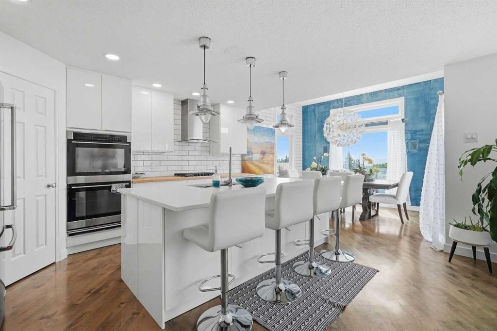 173 Tuscany Ridge View Nw, Calgary, AB - Indoor Photo Showing Kitchen With Upgraded Kitchen