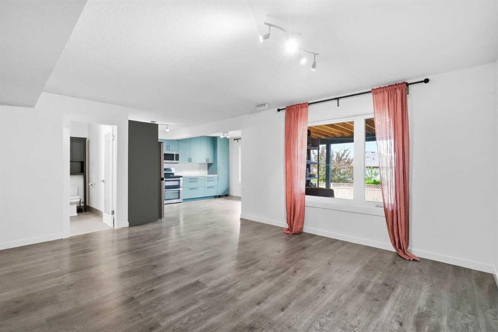 173 Tuscany Ridge View Nw, Calgary, AB - Indoor