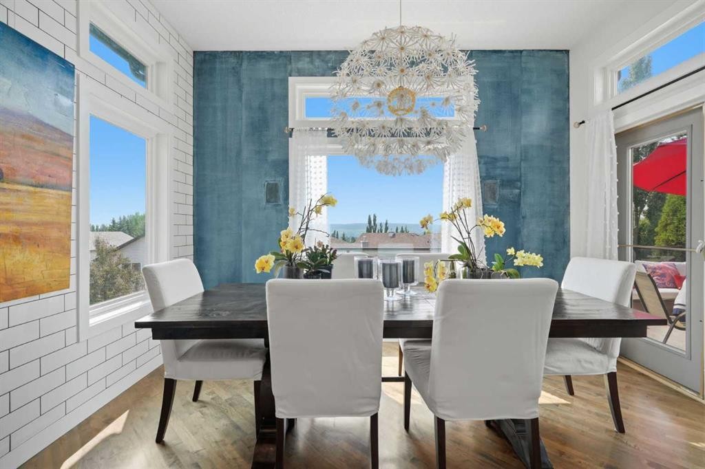 173 Tuscany Ridge View Nw, Calgary, AB - Indoor Photo Showing Dining Room