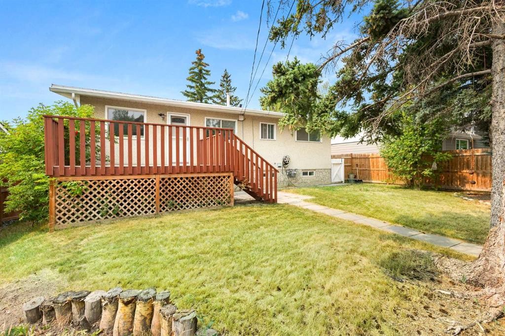 6008 Dalgetty Drive Nw, Calgary, AB - Outdoor With Deck Patio Veranda