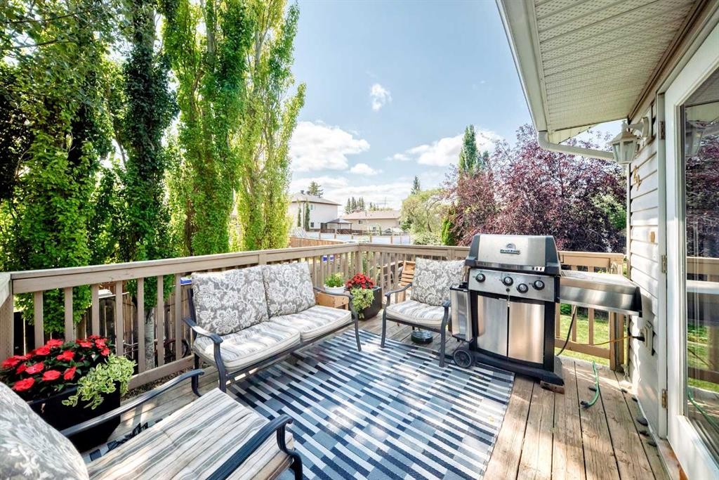 29 Sierra Road, Olds, AB - Outdoor With Deck Patio Veranda With Exterior