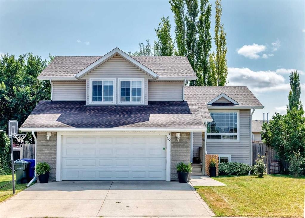 29 Sierra Road, Olds, AB - Outdoor With Facade