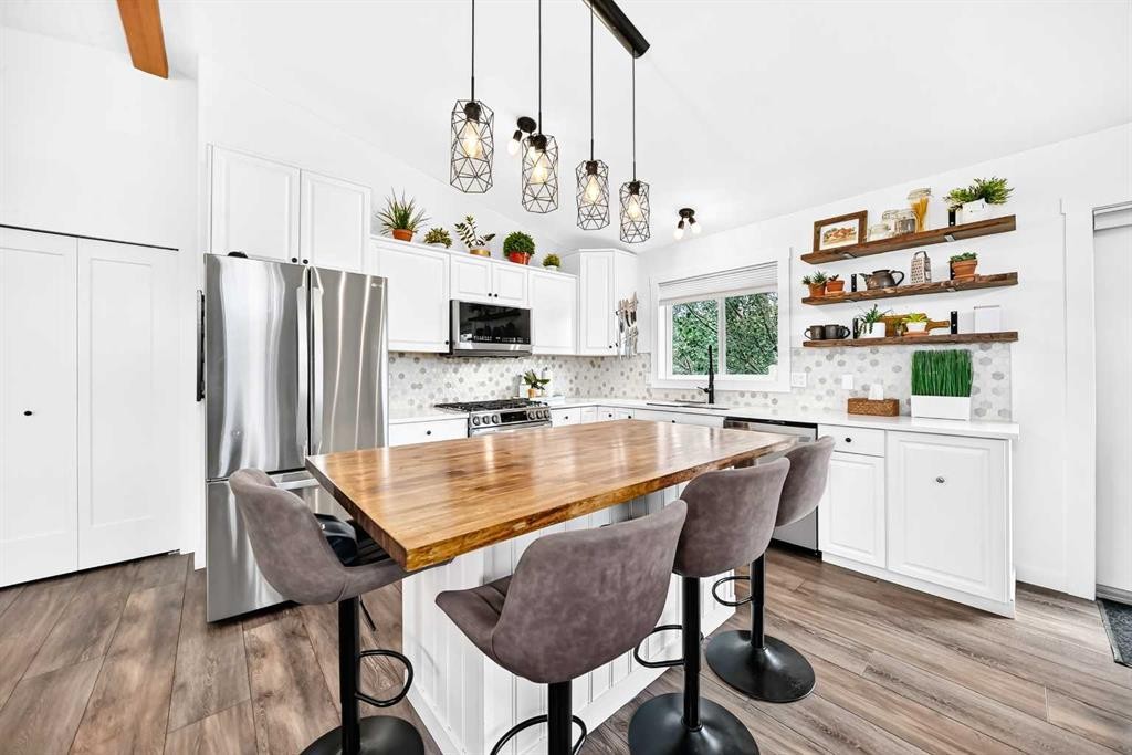 29 Sierra Road, Olds, AB - Indoor