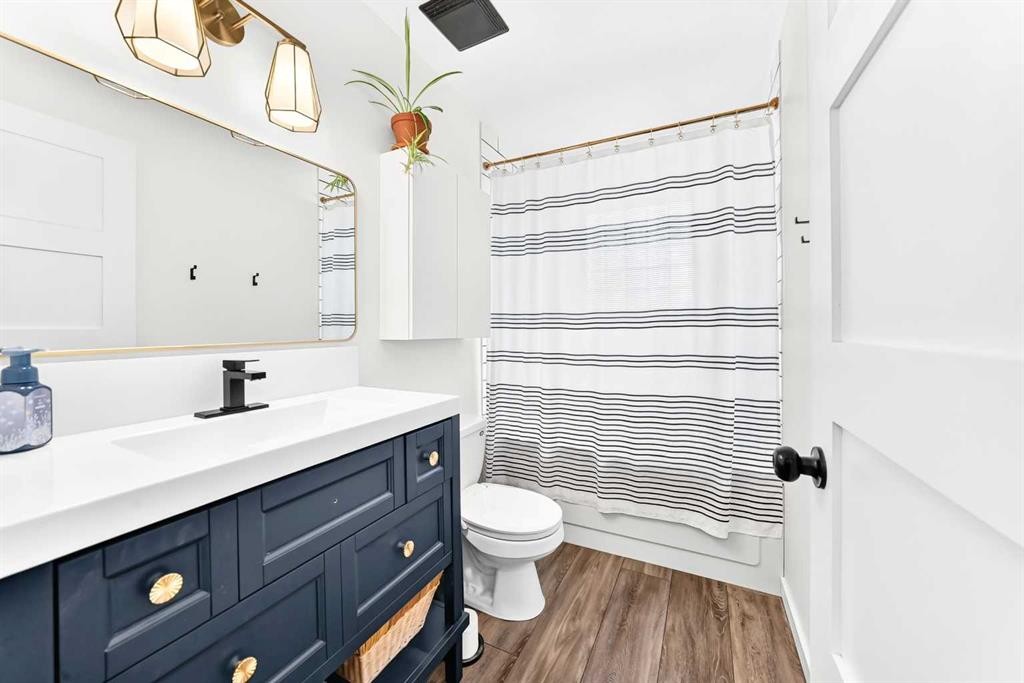 29 Sierra Road, Olds, AB - Indoor Photo Showing Bathroom