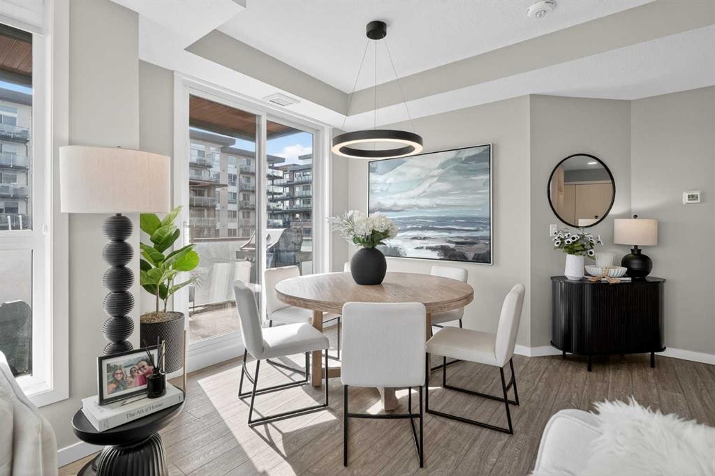 302-2231 Mahogany Boulevard Se, Calgary, AB - Indoor Photo Showing Dining Room
