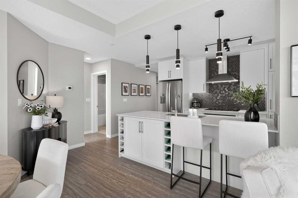 302-2231 Mahogany Boulevard Se, Calgary, AB - Indoor Photo Showing Other Room