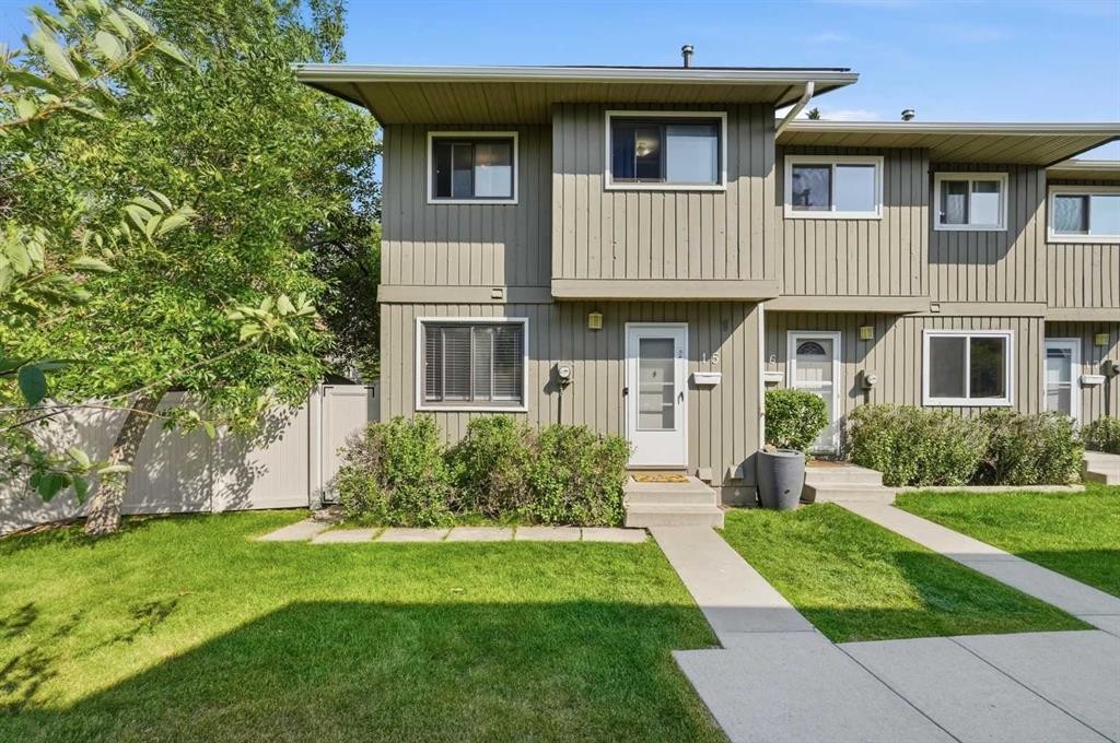 6503 Ranchview Drive Nw, Calgary, AB - Outdoor With Facade