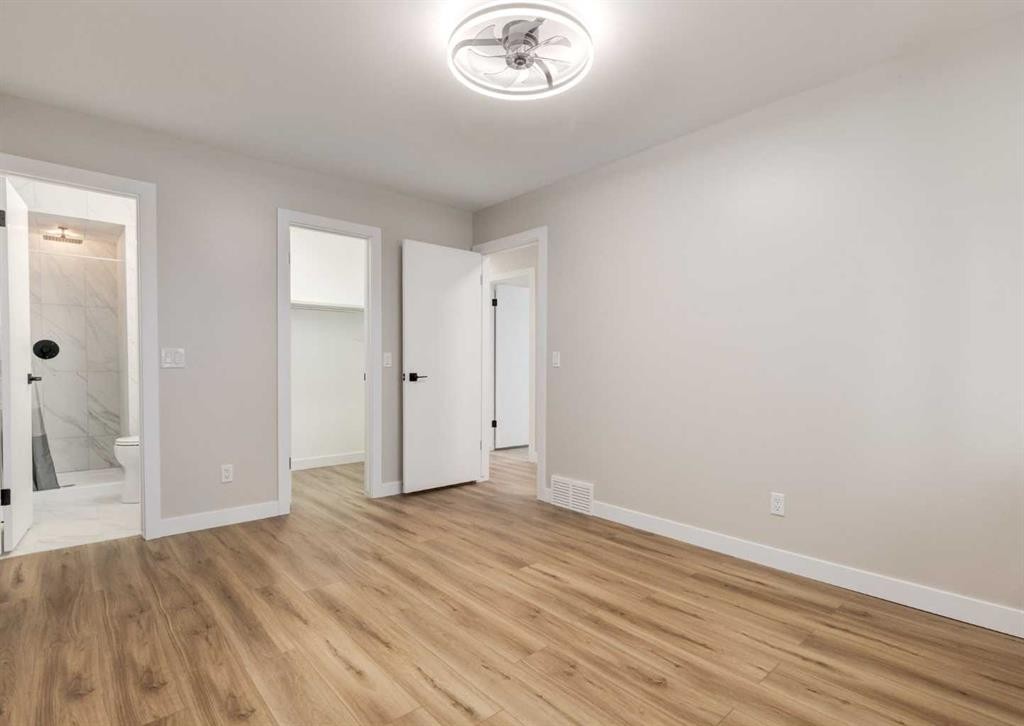 7956 71 Avenue Nw, Calgary, AB - Indoor Photo Showing Other Room