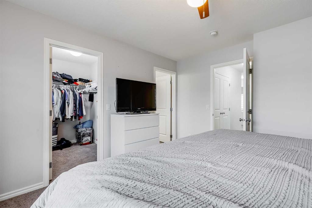 540 Evanston Link Nw, Calgary, AB - Indoor Photo Showing Bedroom