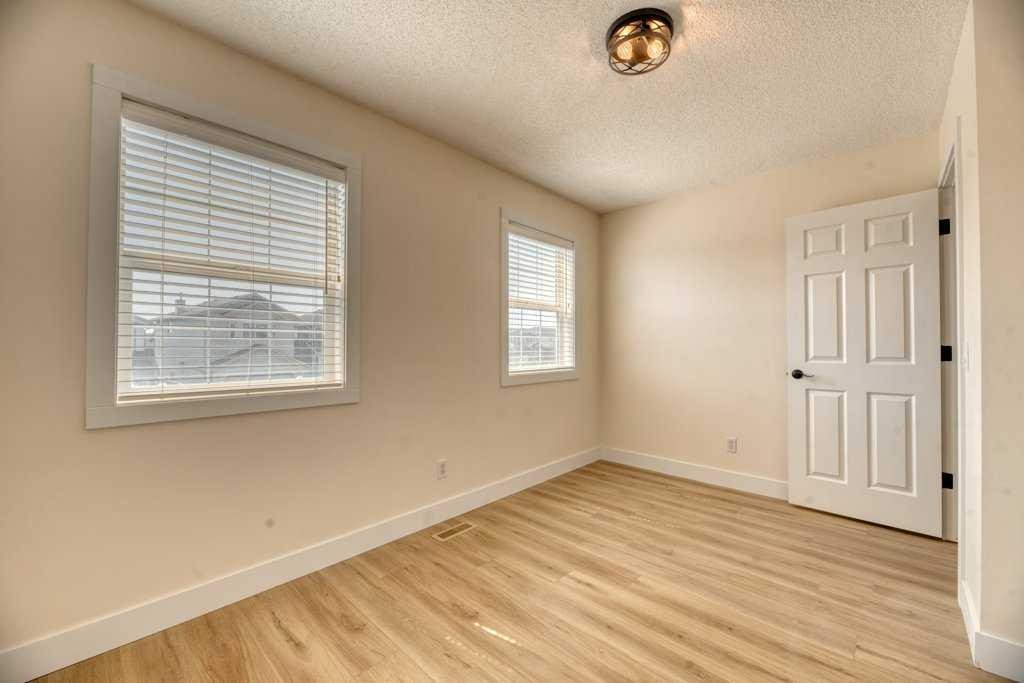20 Taracove Crescent Ne, Calgary, AB - Indoor Photo Showing Other Room