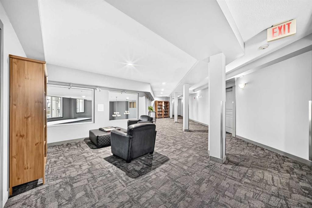 208-30 Cranfield Link Se, Calgary, AB - Indoor Photo Showing Other Room