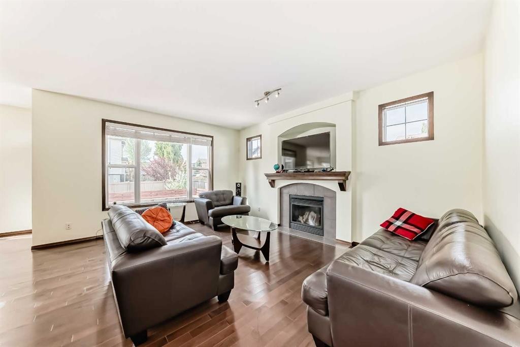 55 Eversyde Gardens Sw, Calgary, AB