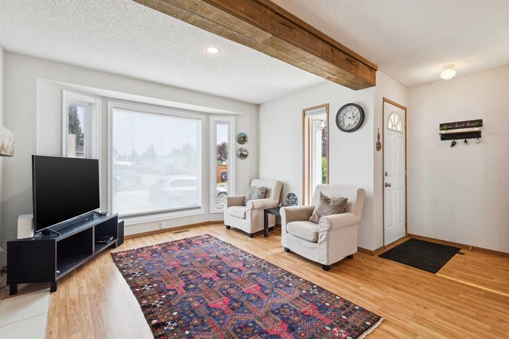 151 Rivercrest Close Se, Calgary, AB - Indoor