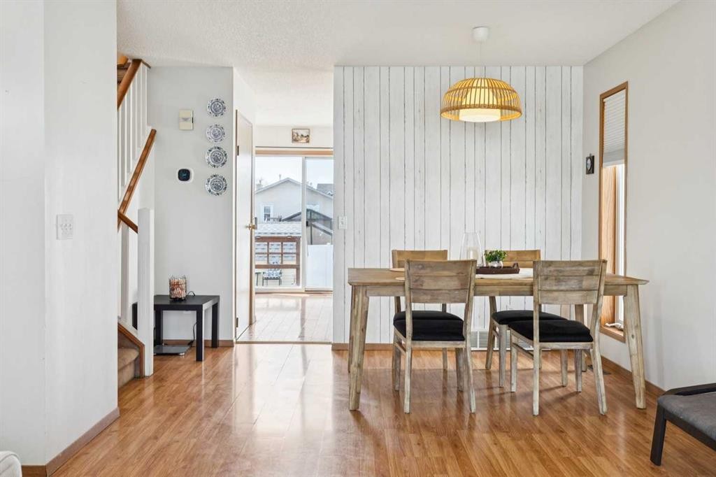 151 Rivercrest Close Se, Calgary, AB - Indoor