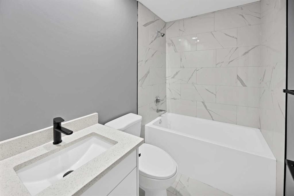 281 Cornerstone Passage Ne, Calgary, AB - Indoor Photo Showing Bathroom