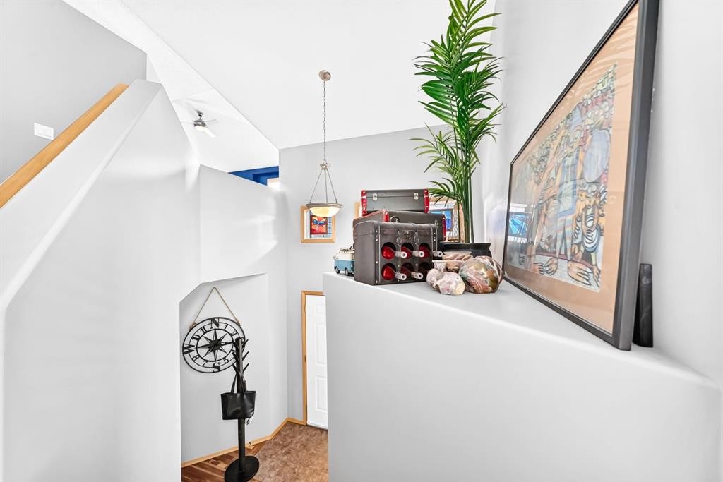 206 Panamount Grove Nw, Calgary, AB - Indoor Photo Showing Other Room