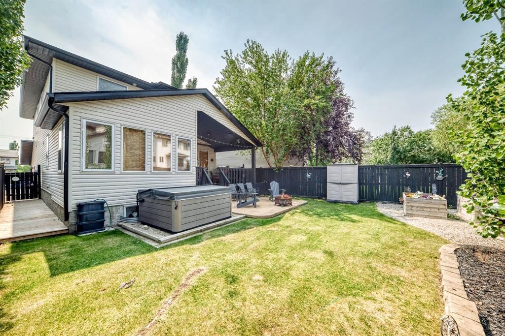 206 Panamount Grove Nw, Calgary, AB - Outdoor