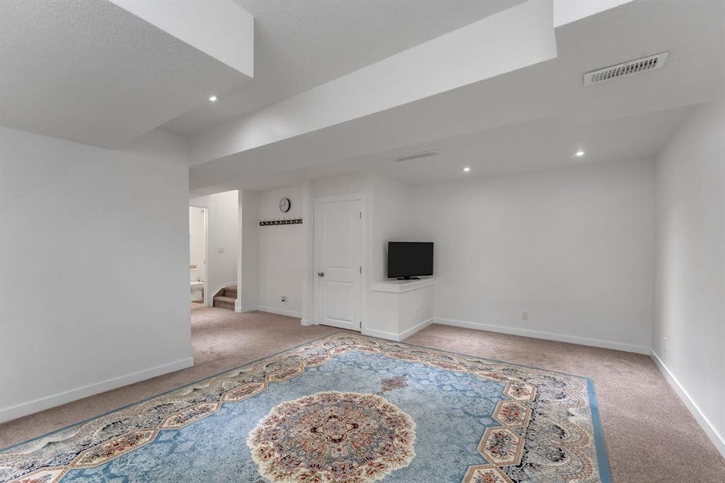 160 Cornerstone Avenue Ne, Calgary, AB - Indoor Photo Showing Other Room
