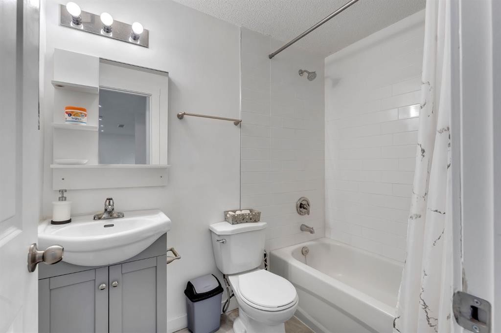 160 Cornerstone Avenue Ne, Calgary, AB - Indoor Photo Showing Bathroom