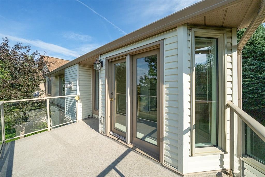 22 Douglas Woods Park Se, Calgary, AB - Outdoor With Deck Patio Veranda With Exterior