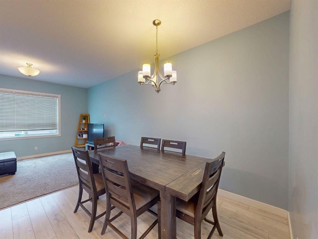 122 Midtown Boulevard Sw, Airdrie, AB - Indoor Photo Showing Dining Room