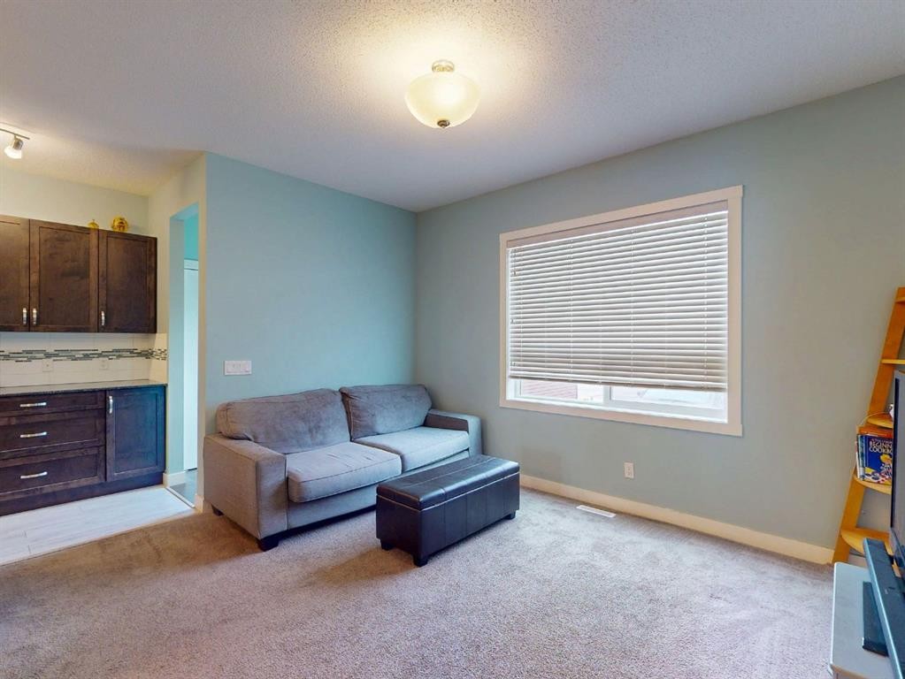 122 Midtown Boulevard Sw, Airdrie, AB - Indoor