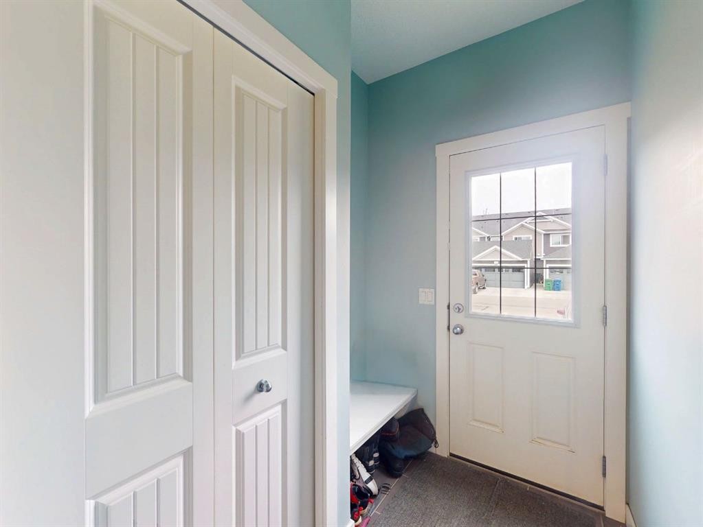 122 Midtown Boulevard Sw, Airdrie, AB - Indoor Photo Showing Other Room