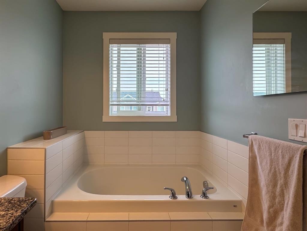 122 Midtown Boulevard Sw, Airdrie, AB - Indoor Photo Showing Bathroom