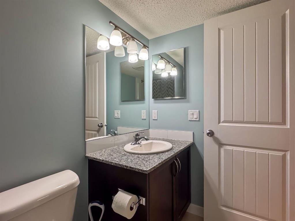 122 Midtown Boulevard Sw, Airdrie, AB - Indoor Photo Showing Bathroom