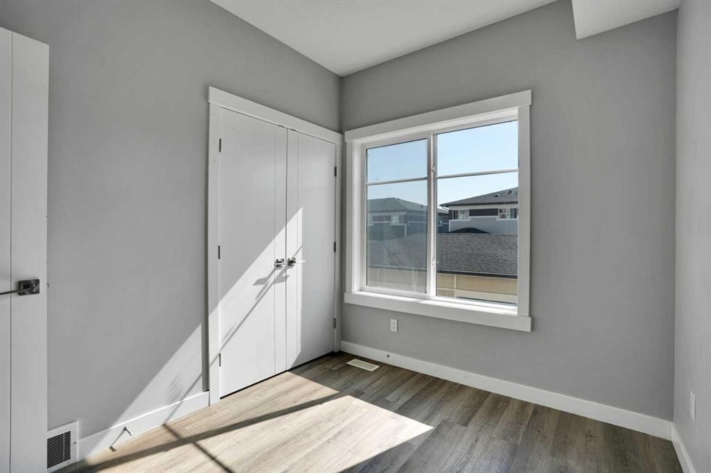 410-95 Skyview Close Ne, Calgary, AB - Indoor Photo Showing Other Room