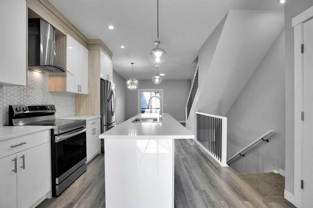410-95 Skyview Close Ne, Calgary, AB - Indoor Photo Showing Kitchen With Stainless Steel Kitchen With Upgraded Kitchen