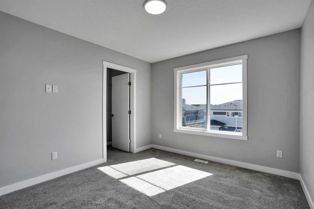 410-95 Skyview Close Ne, Calgary, AB - Indoor Photo Showing Other Room