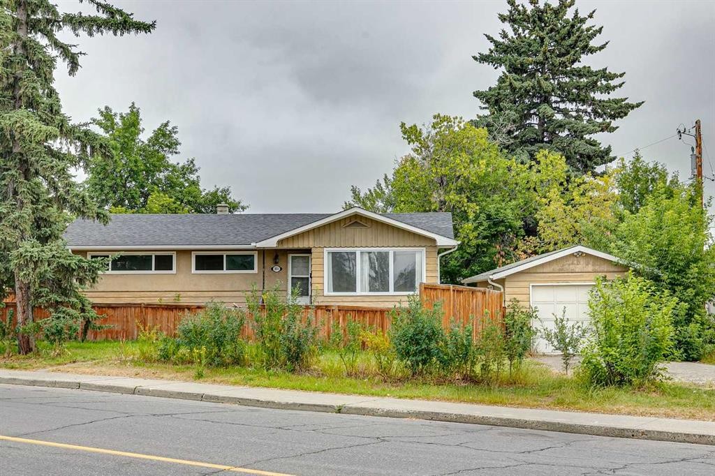3816 26 Avenue Sw, Calgary, AB - Outdoor