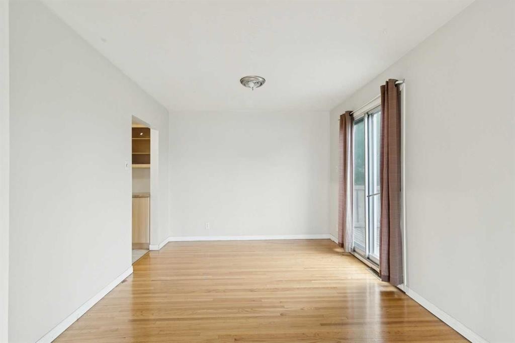 3816 26 Avenue Sw, Calgary, AB - Indoor Photo Showing Other Room