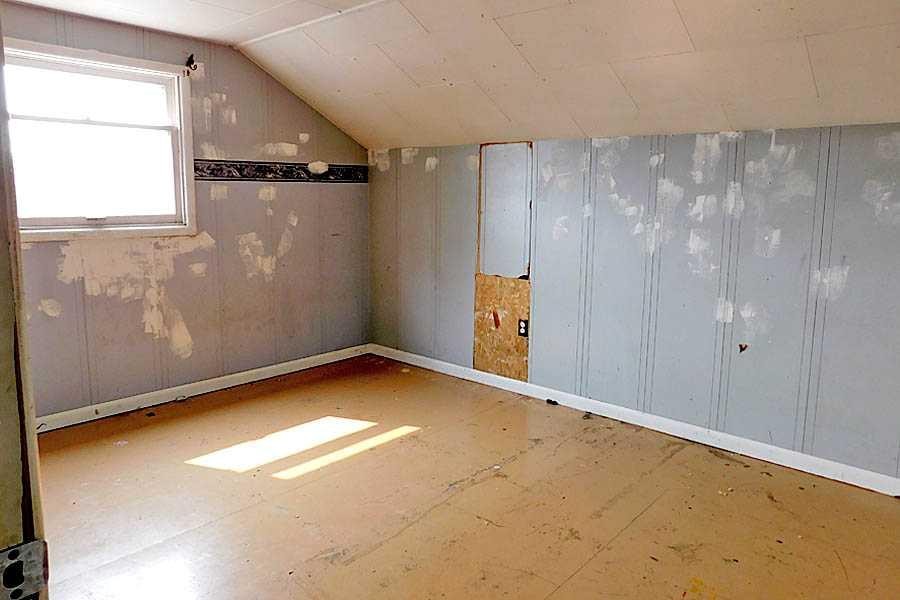 309 45 Avenue West, Claresholm, AB - Indoor Photo Showing Other Room