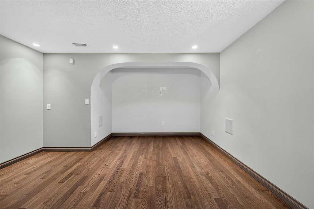 363 Evanston View Nw, Calgary, AB - Indoor Photo Showing Other Room