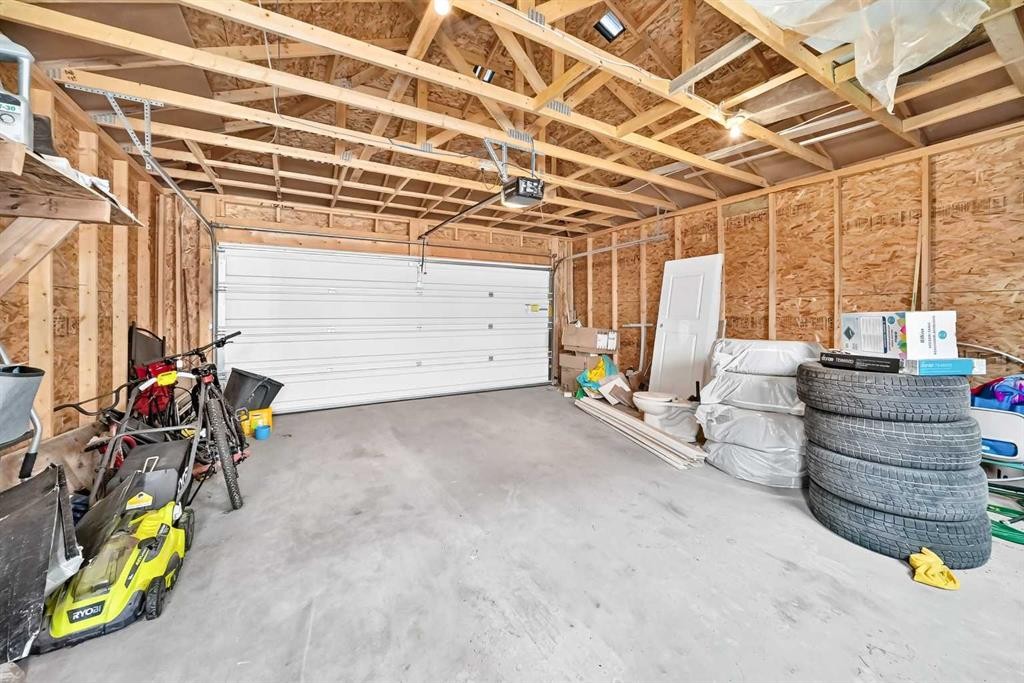 179 Cornerstone Avenue Ne, Calgary, AB - Indoor Photo Showing Garage