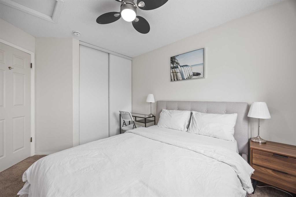 133 Applemead Close Se, Calgary, AB - Indoor Photo Showing Bedroom