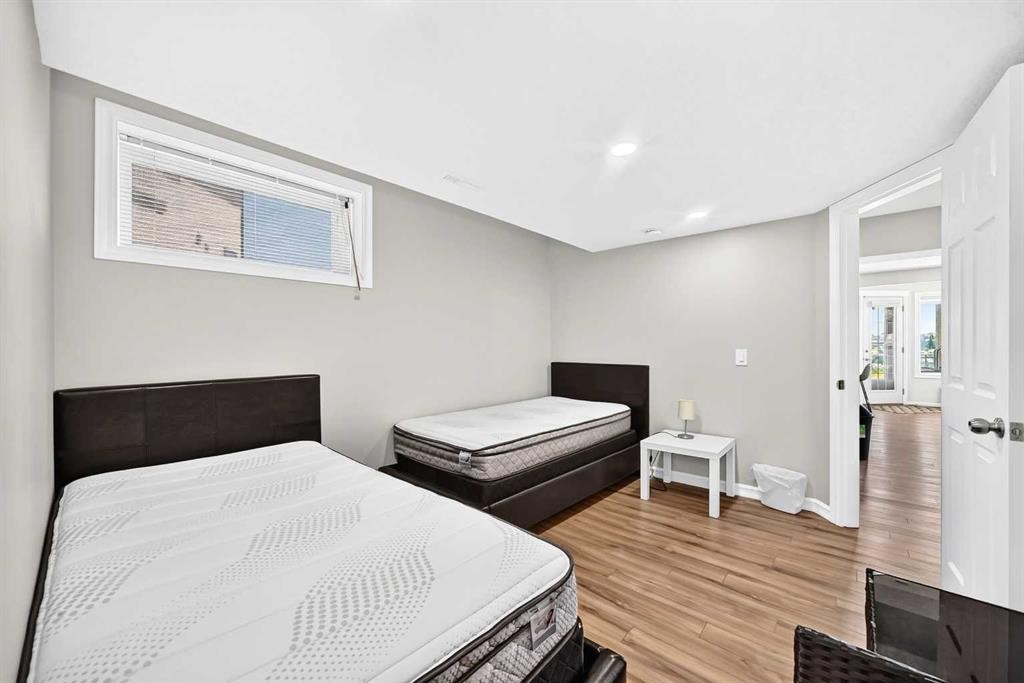 199 Hampstead Way Nw, Calgary, AB - Indoor Photo Showing Bedroom