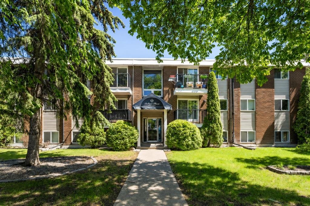 202-10305 116 Street Nw, Edmonton, AB - Outdoor With Facade