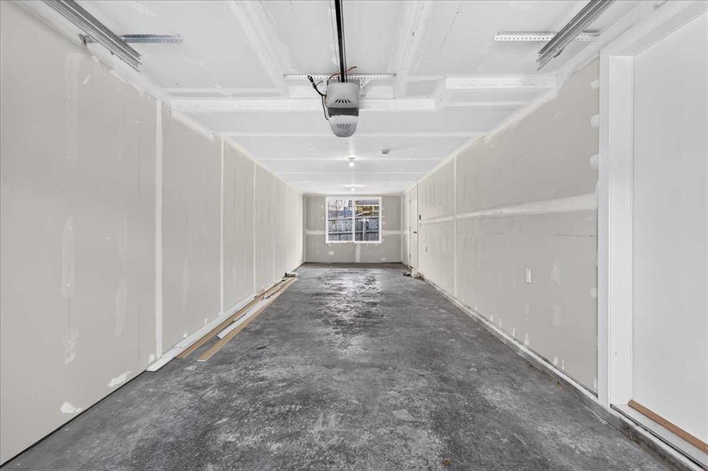 134 New Brighton Landing Se, Calgary, AB - Indoor Photo Showing Other Room