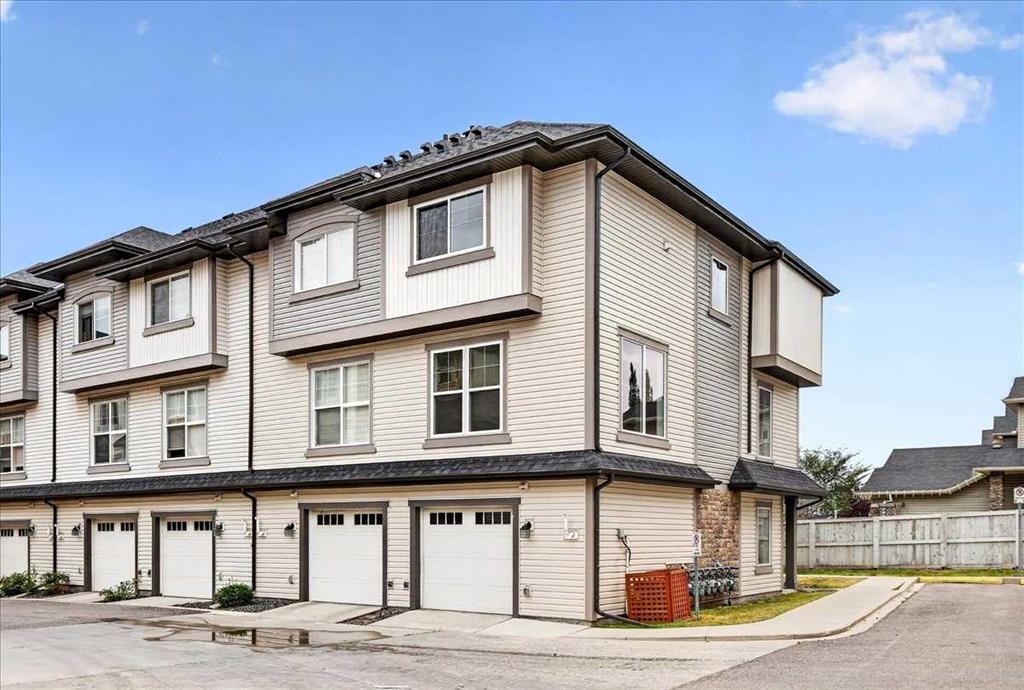 134 New Brighton Landing Se, Calgary, AB - Outdoor