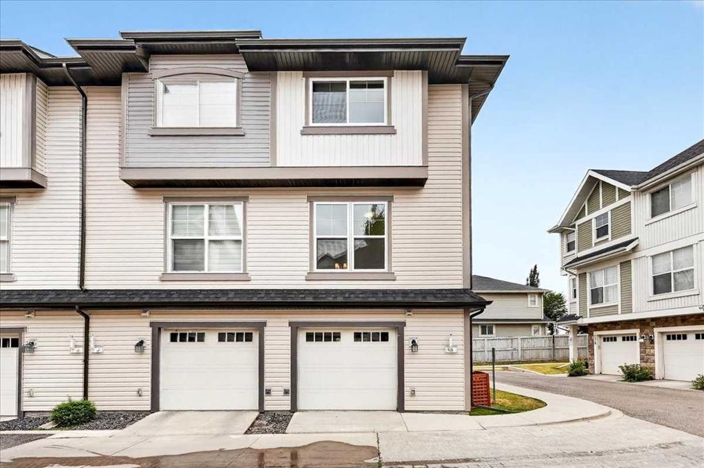 134 New Brighton Landing Se, Calgary, AB - Outdoor