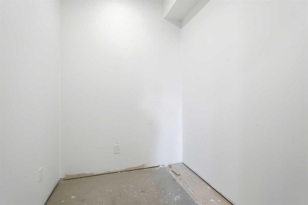 301 3Rd Street West, Standard, AB - Indoor